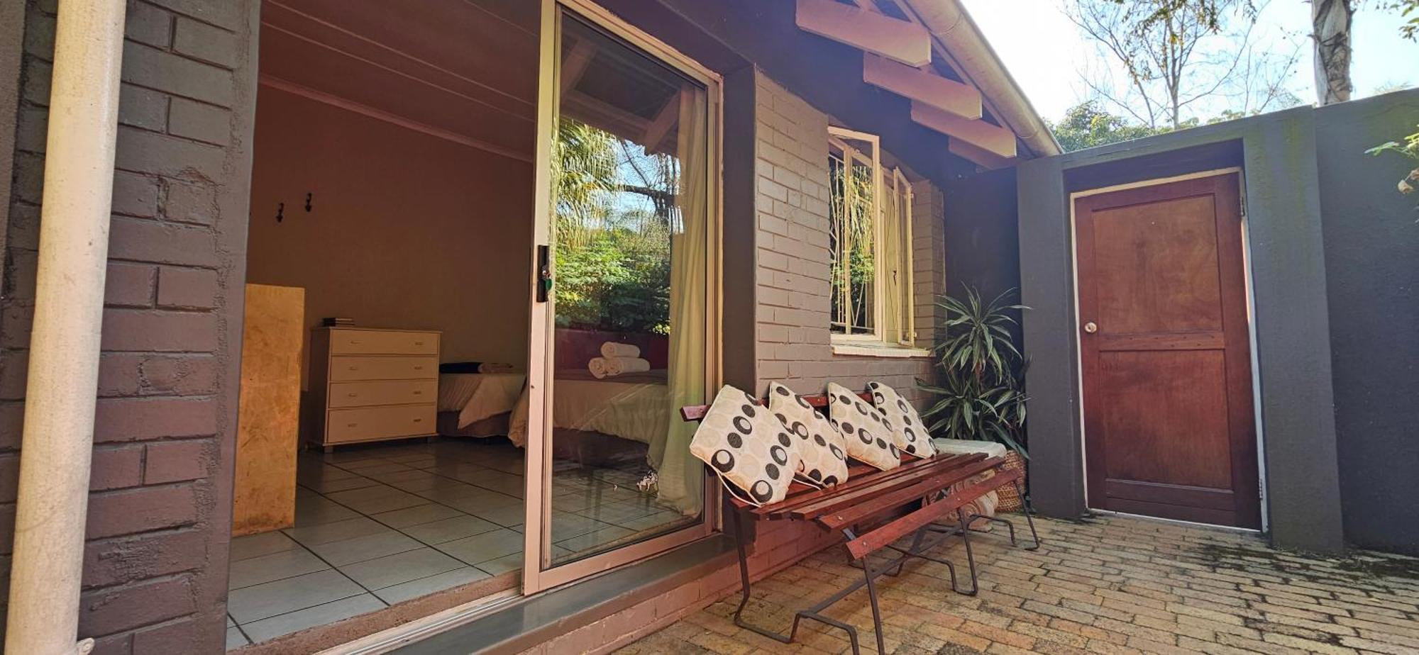 Old Vic Travellers Inn Nelspruit Mbombela Exteriér fotografie